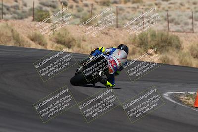 media/Apr-19-2025-AHRMA (Sat) [[3d98ca3309]]/Race/Group 8/Turn 4 part 2/